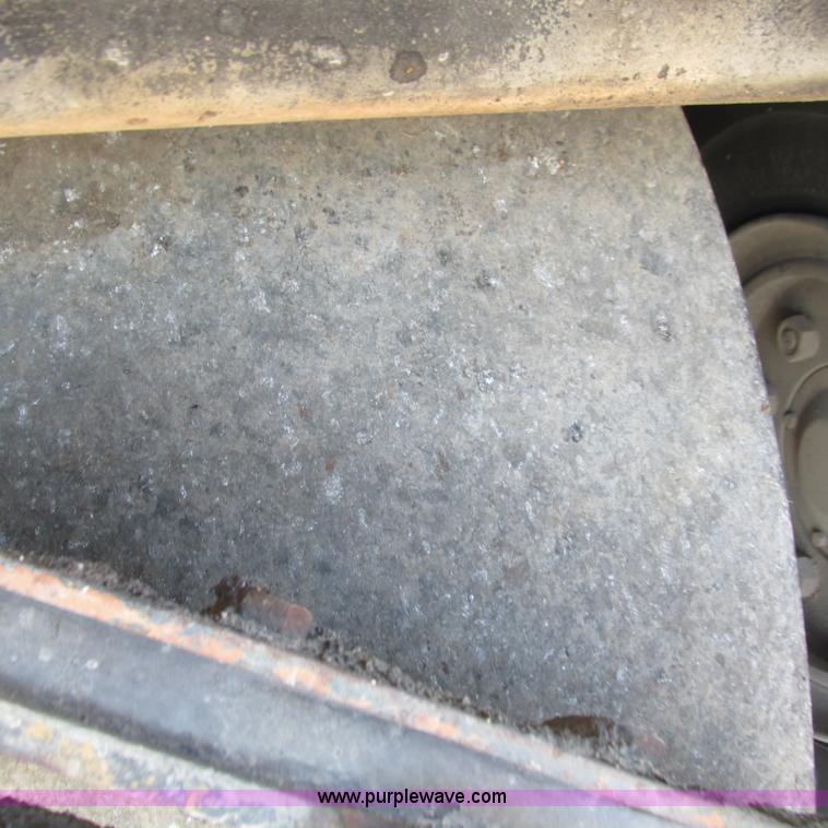 image for item L5287 Sakai TW100 vibratory single drum roller