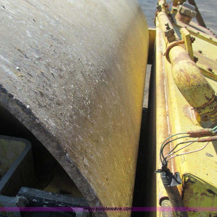 image for item L5287 Sakai TW100 vibratory single drum roller