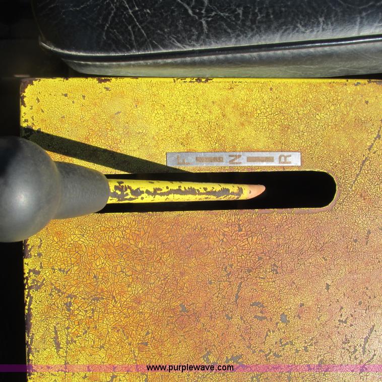 image for item L5287 Sakai TW100 vibratory single drum roller