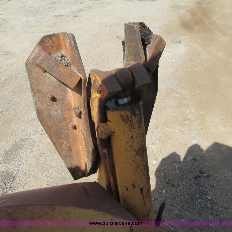 image for item L5292 1987 Case 580K backhoe