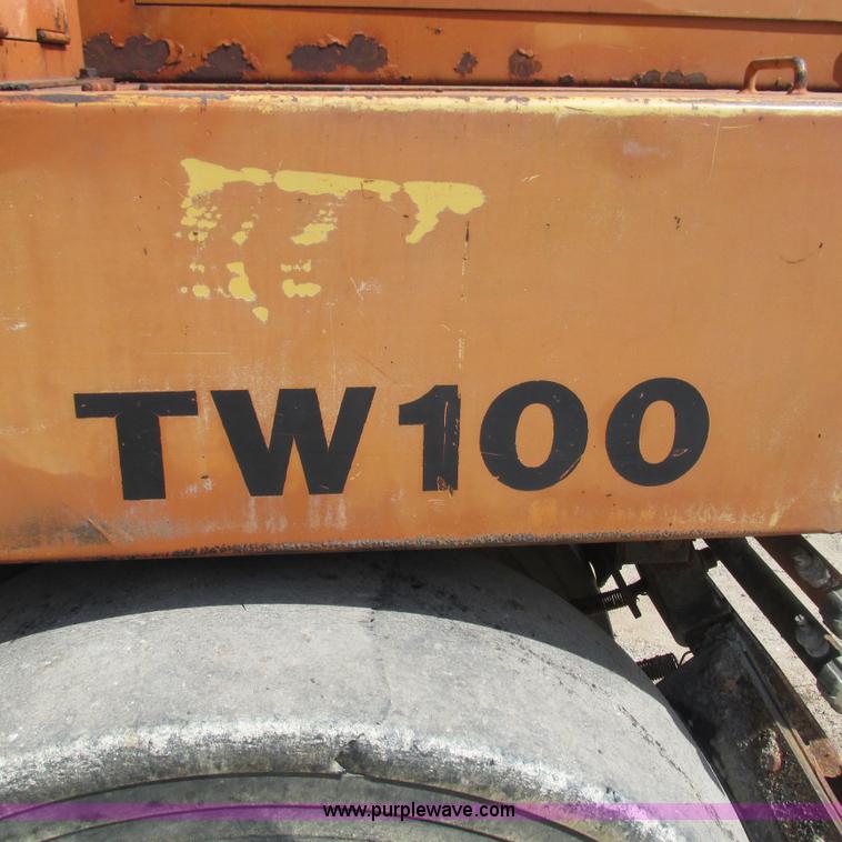 image for item L5293 Sakai TW100 vibratory single drum roller