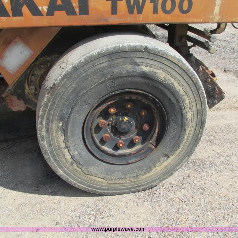 image for item L5293 Sakai TW100 vibratory single drum roller