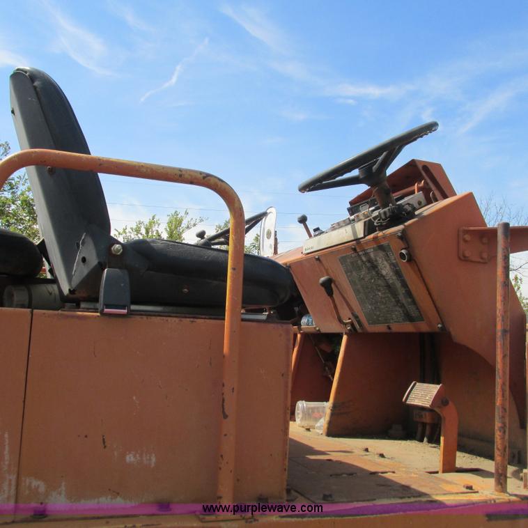 image for item L5293 Sakai TW100 vibratory single drum roller