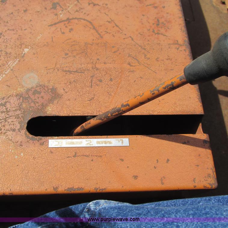 image for item L5293 Sakai TW100 vibratory single drum roller