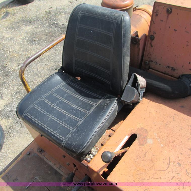 image for item L5293 Sakai TW100 vibratory single drum roller