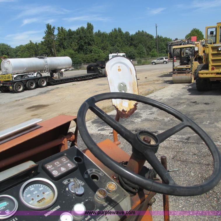 image for item L5293 Sakai TW100 vibratory single drum roller