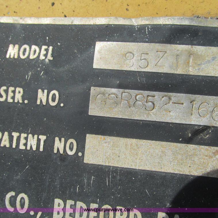 image for item L5294 1990 Kawasaki 85Z II wheel loader