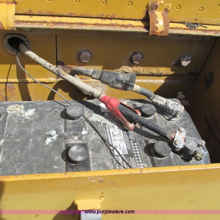 image for item L5294 1990 Kawasaki 85Z II wheel loader