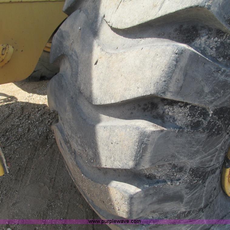 image for item L5294 1990 Kawasaki 85Z II wheel loader