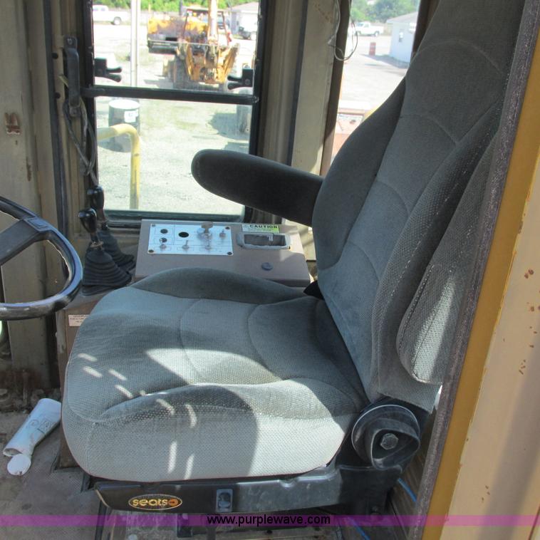 image for item L5294 1990 Kawasaki 85Z II wheel loader