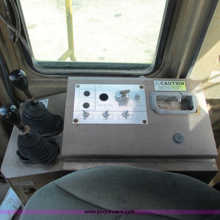 image for item L5294 1990 Kawasaki 85Z II wheel loader