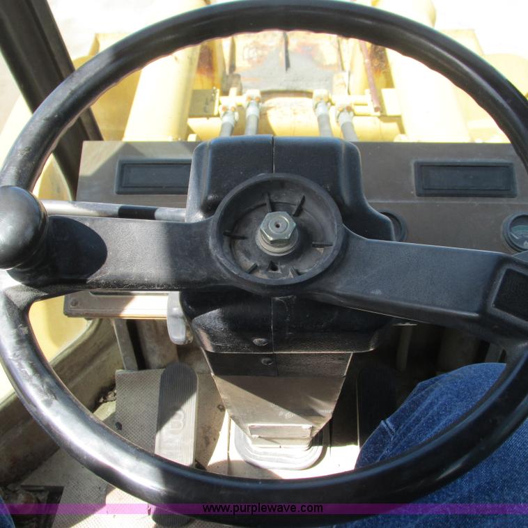 image for item L5294 1990 Kawasaki 85Z II wheel loader