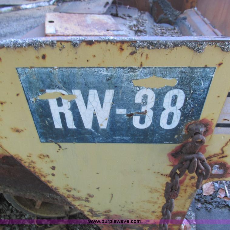 image for item L5298 Blaw Knox RW38 paver