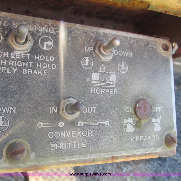 image for item L5298 Blaw Knox RW38 paver