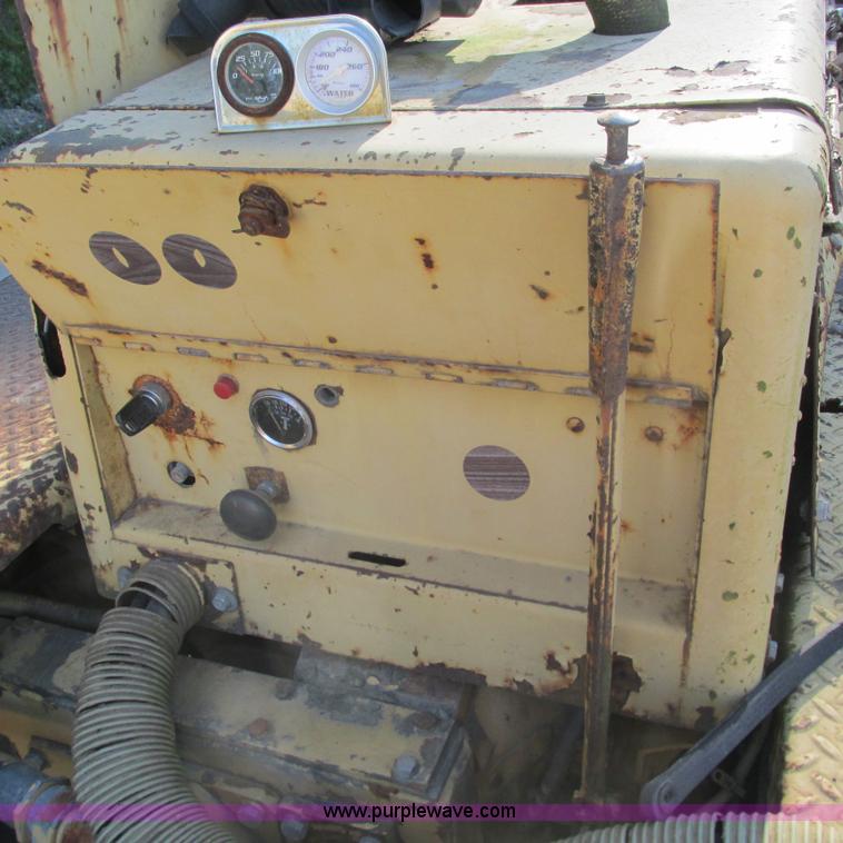 image for item L5298 Blaw Knox RW38 paver