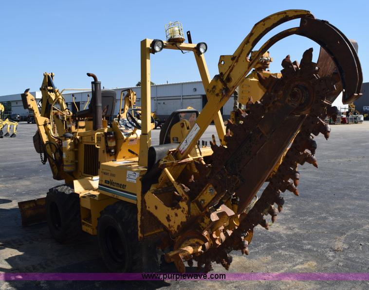 image for item L5900 1995 Vermeer V4150 trencher