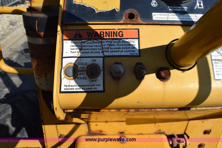 image for item L5900 1995 Vermeer V4150 trencher