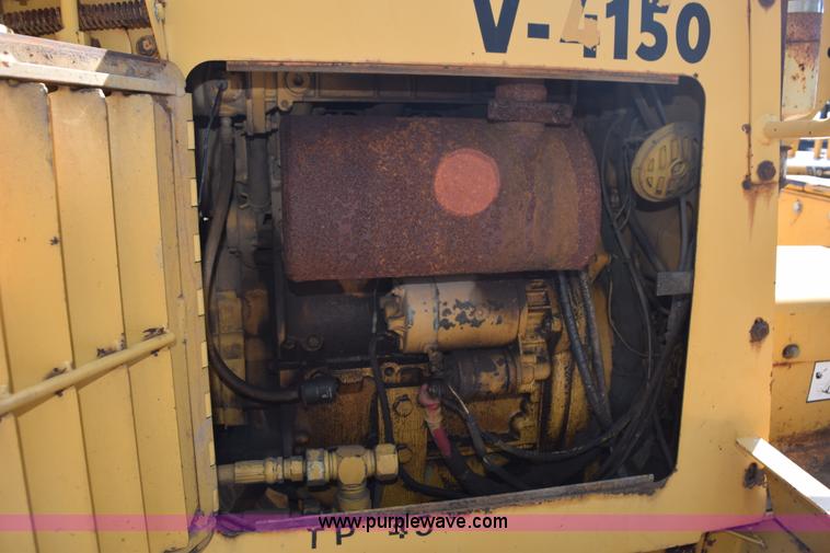 image for item L5900 1995 Vermeer V4150 trencher