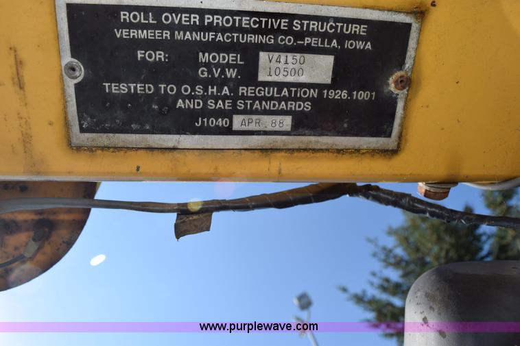 image for item L5900 1995 Vermeer V4150 trencher