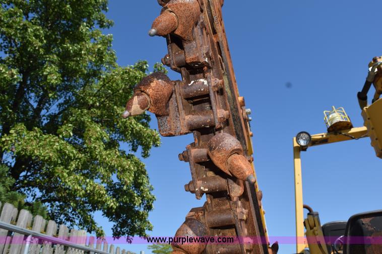 image for item L5900 1995 Vermeer V4150 trencher