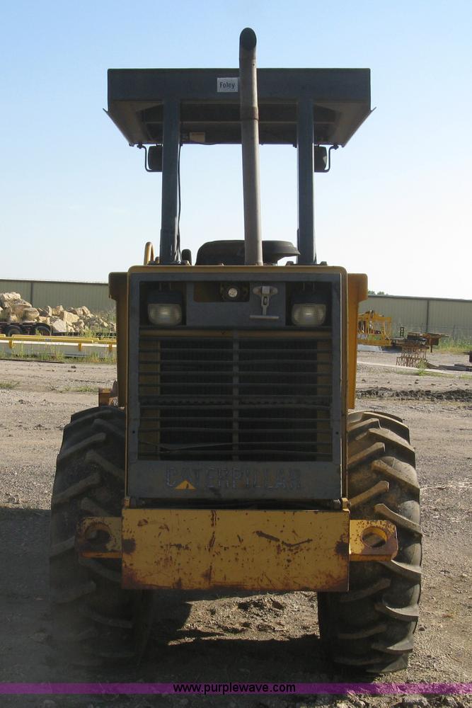 image for item L6326 1995 Caterpillar 2258A vibratory single drum compactor