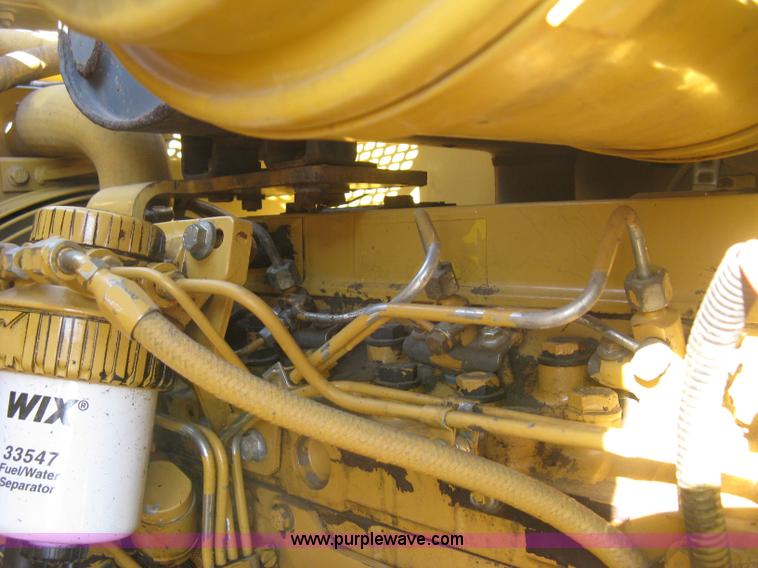 image for item L6326 1995 Caterpillar 2258A vibratory single drum compactor