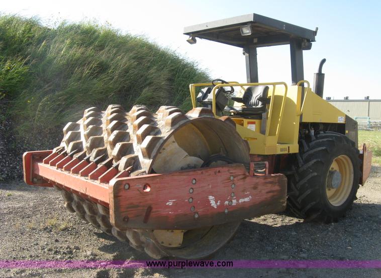 image for item L6327 Dynapac CA250PD single drum compactor