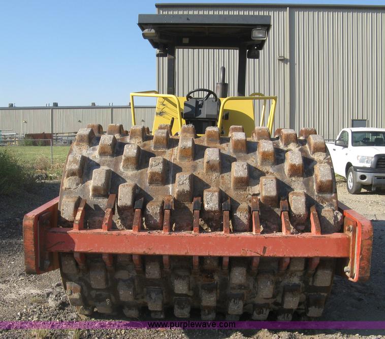 image for item L6327 Dynapac CA250PD single drum compactor