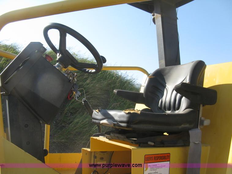 image for item L6327 Dynapac CA250PD single drum compactor