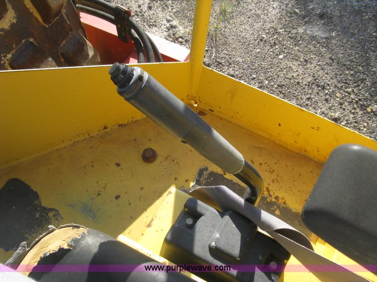 image for item L6327 Dynapac CA250PD single drum compactor