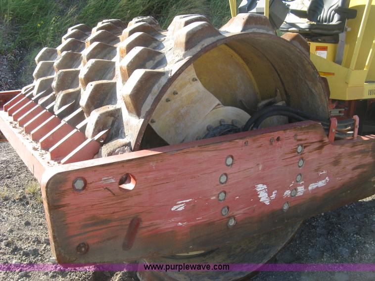 image for item L6327 Dynapac CA250PD single drum compactor