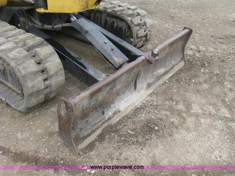 image for item L6341 2005 Caterpillar 302.5 mini excavator