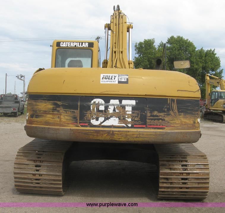 image for item L6363 2001 Caterpillar 320C L excavator