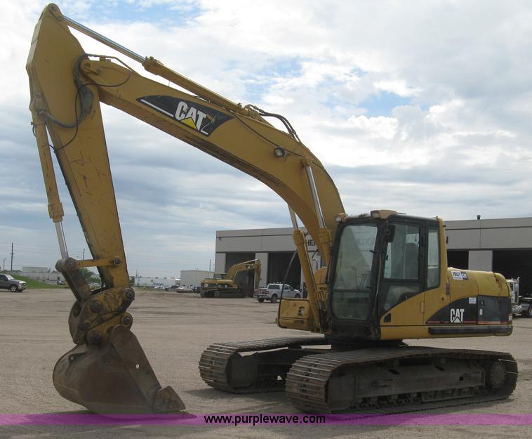 image for item L6363 2001 Caterpillar 320C L excavator