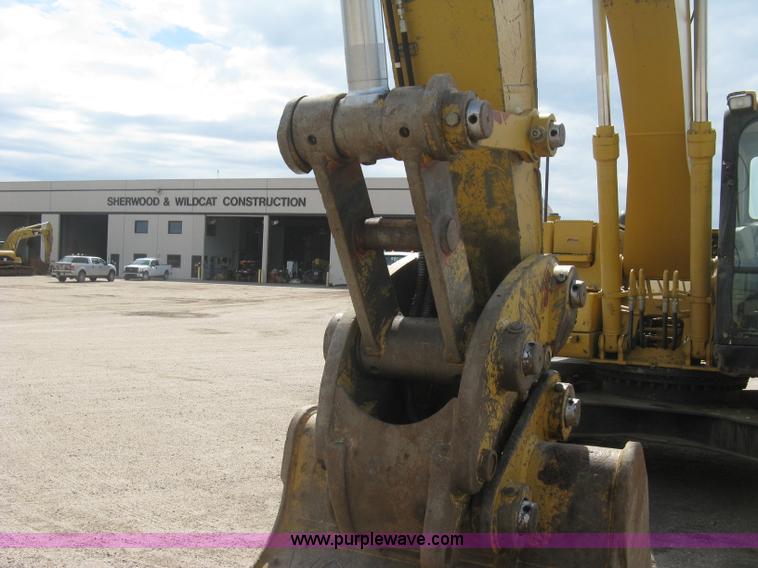 image for item L6363 2001 Caterpillar 320C L excavator