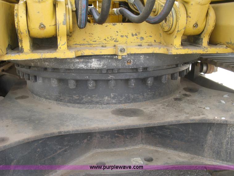 image for item L6363 2001 Caterpillar 320C L excavator