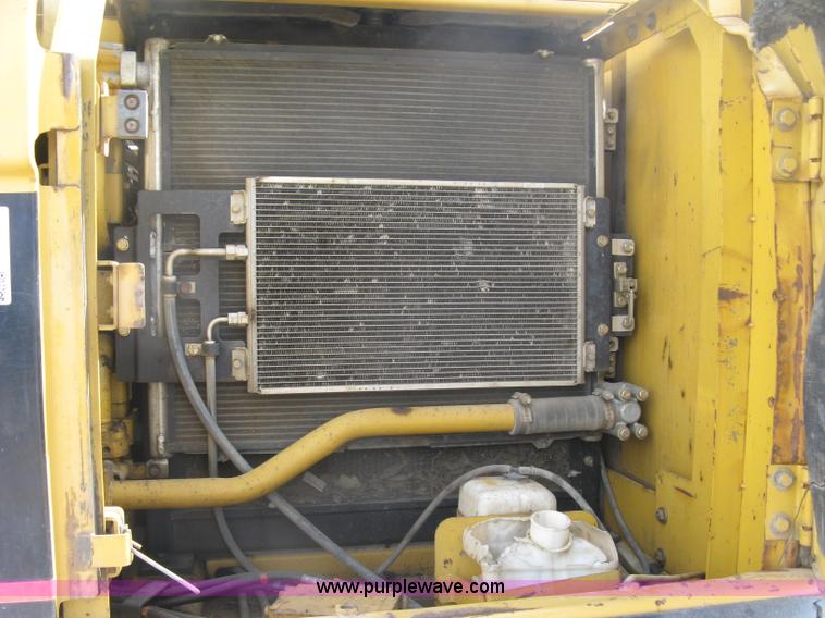 image for item L6363 2001 Caterpillar 320C L excavator