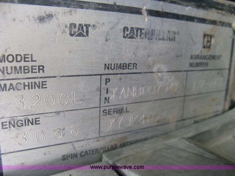 image for item L6363 2001 Caterpillar 320C L excavator