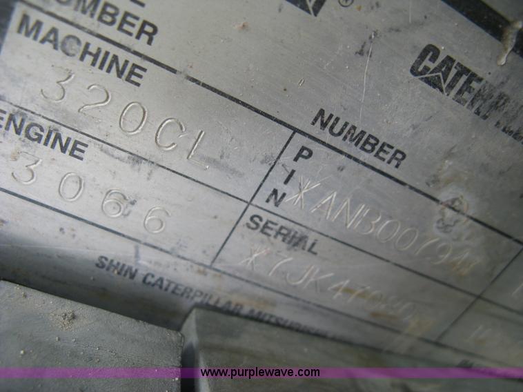 image for item L6363 2001 Caterpillar 320C L excavator