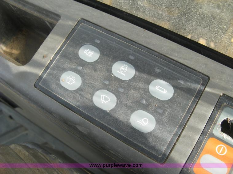 image for item L6363 2001 Caterpillar 320C L excavator