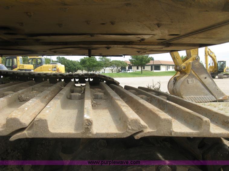 image for item L6363 2001 Caterpillar 320C L excavator