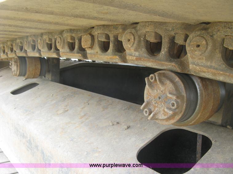 image for item L6363 2001 Caterpillar 320C L excavator