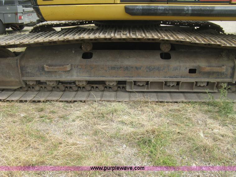 image for item L6363 2001 Caterpillar 320C L excavator