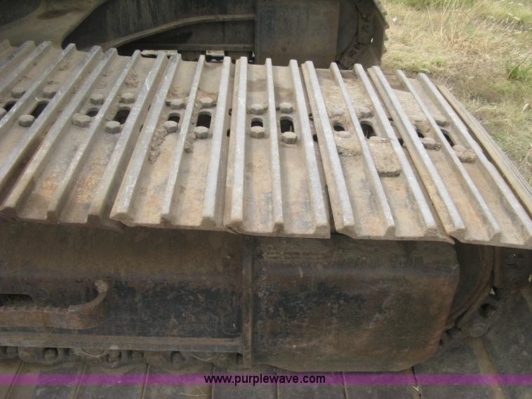 image for item L6363 2001 Caterpillar 320C L excavator