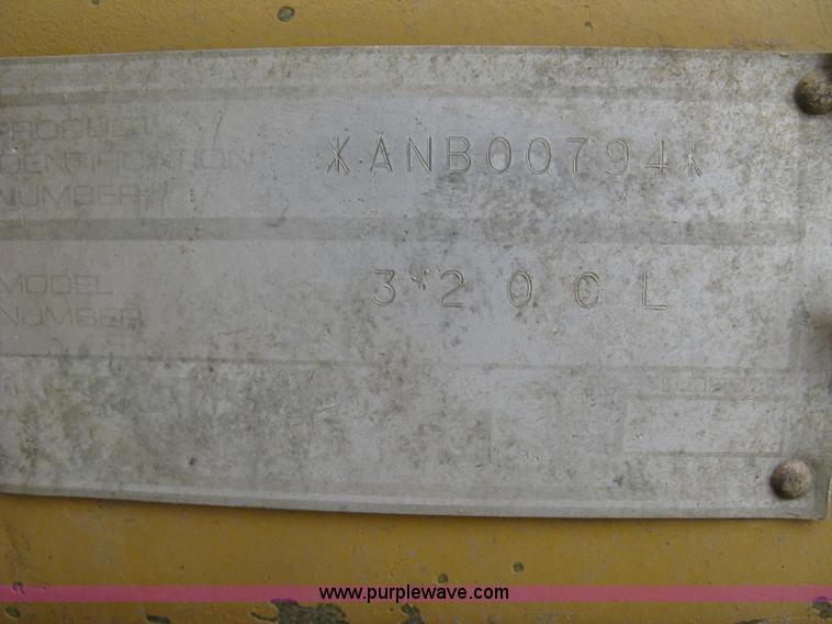 image for item L6363 2001 Caterpillar 320C L excavator