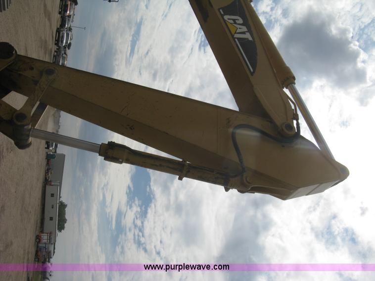 image for item L6364 2001 Caterpillar 320C L excavator