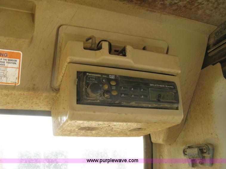 image for item L6364 2001 Caterpillar 320C L excavator