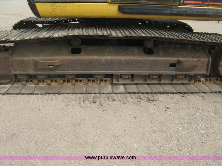image for item L6364 2001 Caterpillar 320C L excavator