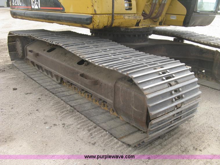 image for item L6364 2001 Caterpillar 320C L excavator