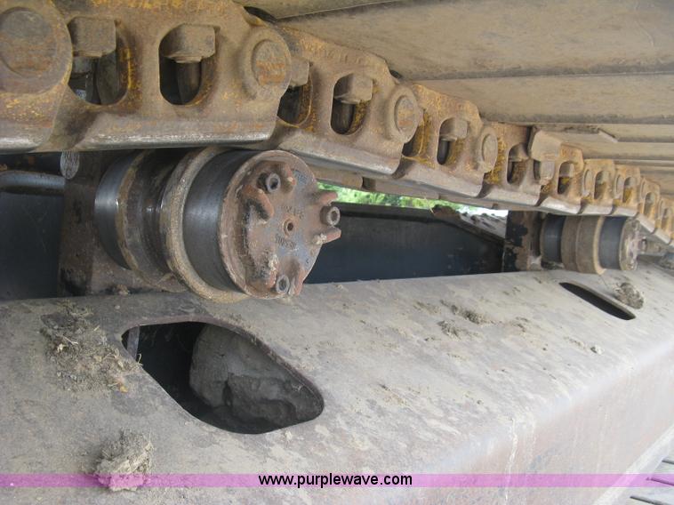 image for item L6364 2001 Caterpillar 320C L excavator